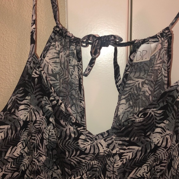 BP ROMPER LEAF BLACK AND WHITE PATTERN NORDSTROM - Picture 5 of 6